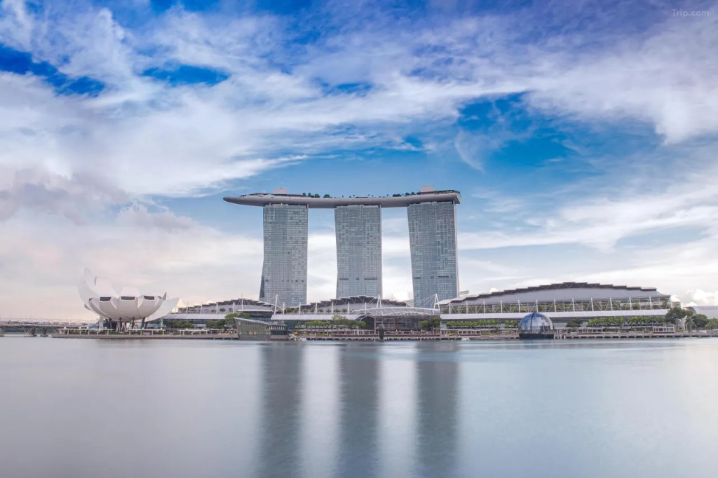 Marina Bay Sands infinity pool with panoramic Singapore skyline view